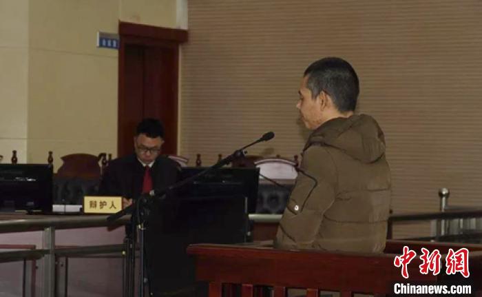四川夹江公交车爆炸案宣判被告人被判死缓并限制减刑